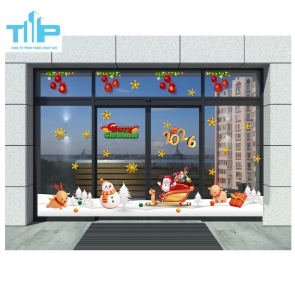 Decal trang trí Noel với hình ảnh Ông già Noel lái xe trượt tuyết mẫu 11